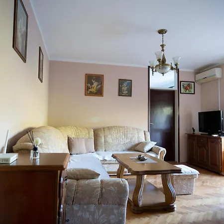 Bella تريبينيي